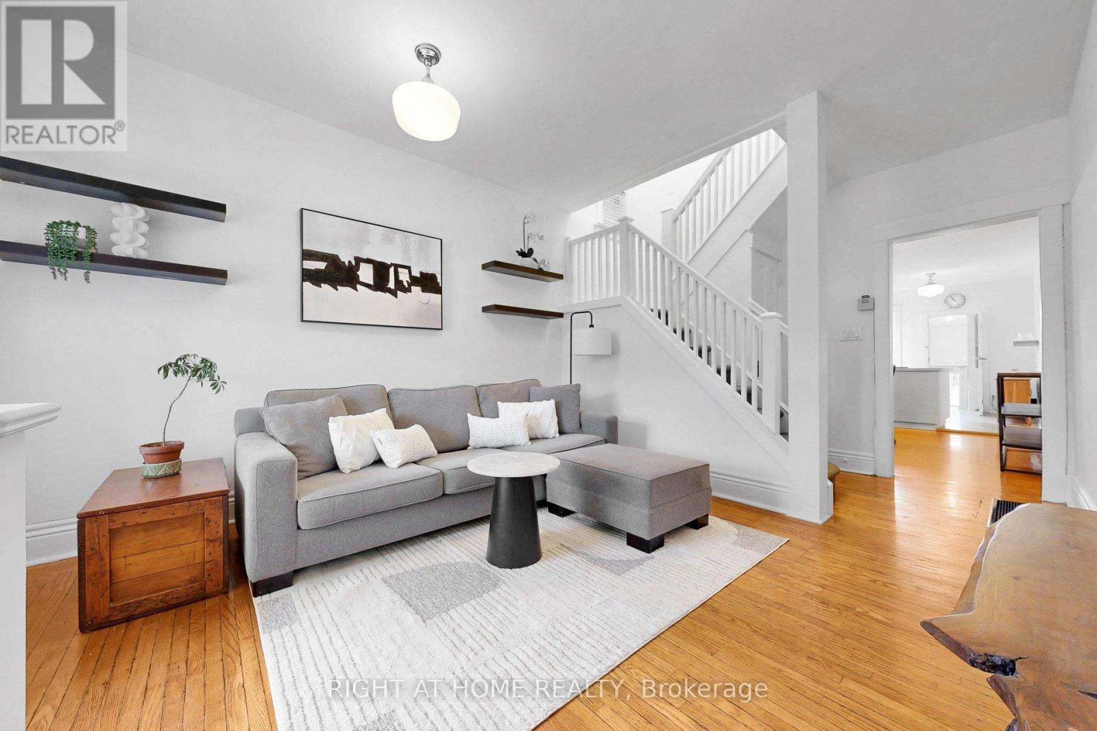 392 Westmoreland Avenue N, Toronto, Ontario  M6H 3A7 - Photo 5 - W13046366