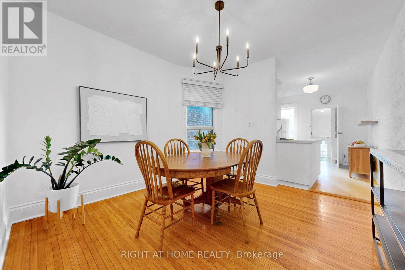 392 Westmoreland Avenue N, Toronto, Ontario  M6H 3A7 - Photo 9 - W13046366