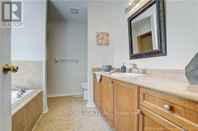 120 Crown Victoria Drive, Brampton, Ontario  L7A 3X9 - Photo 15 - W13046372