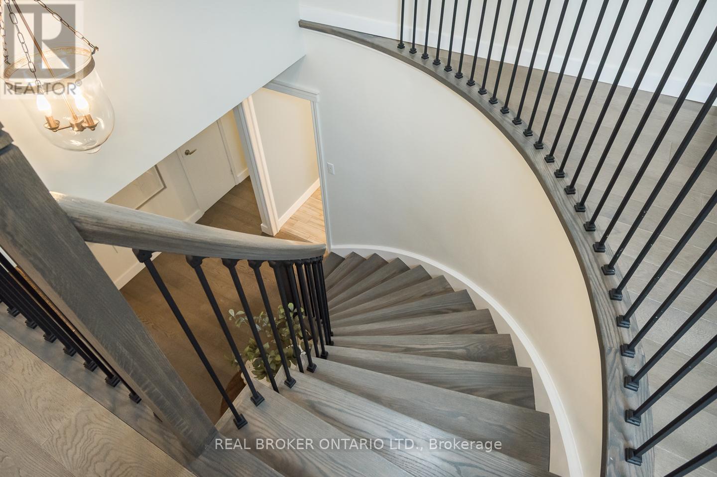 2098 Edgebank Court, Burlington, Ontario  L7M 2S9 - Photo 13 - W13046382