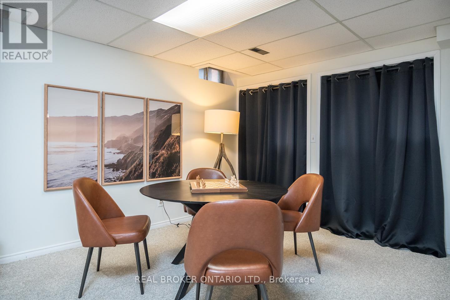 2098 Edgebank Court, Burlington, Ontario  L7M 2S9 - Photo 33 - W13046382