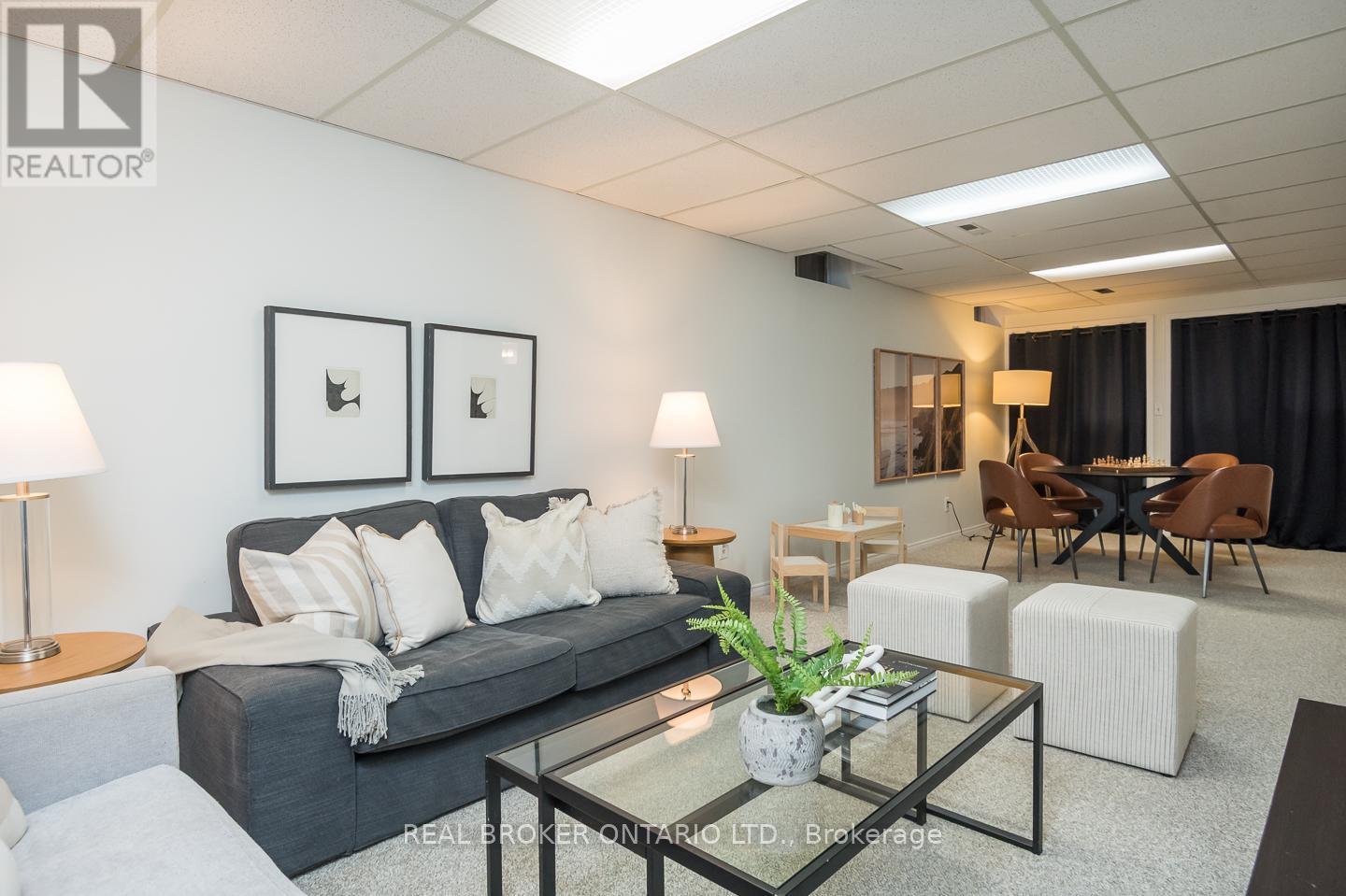 2098 Edgebank Court, Burlington, Ontario  L7M 2S9 - Photo 34 - W13046382