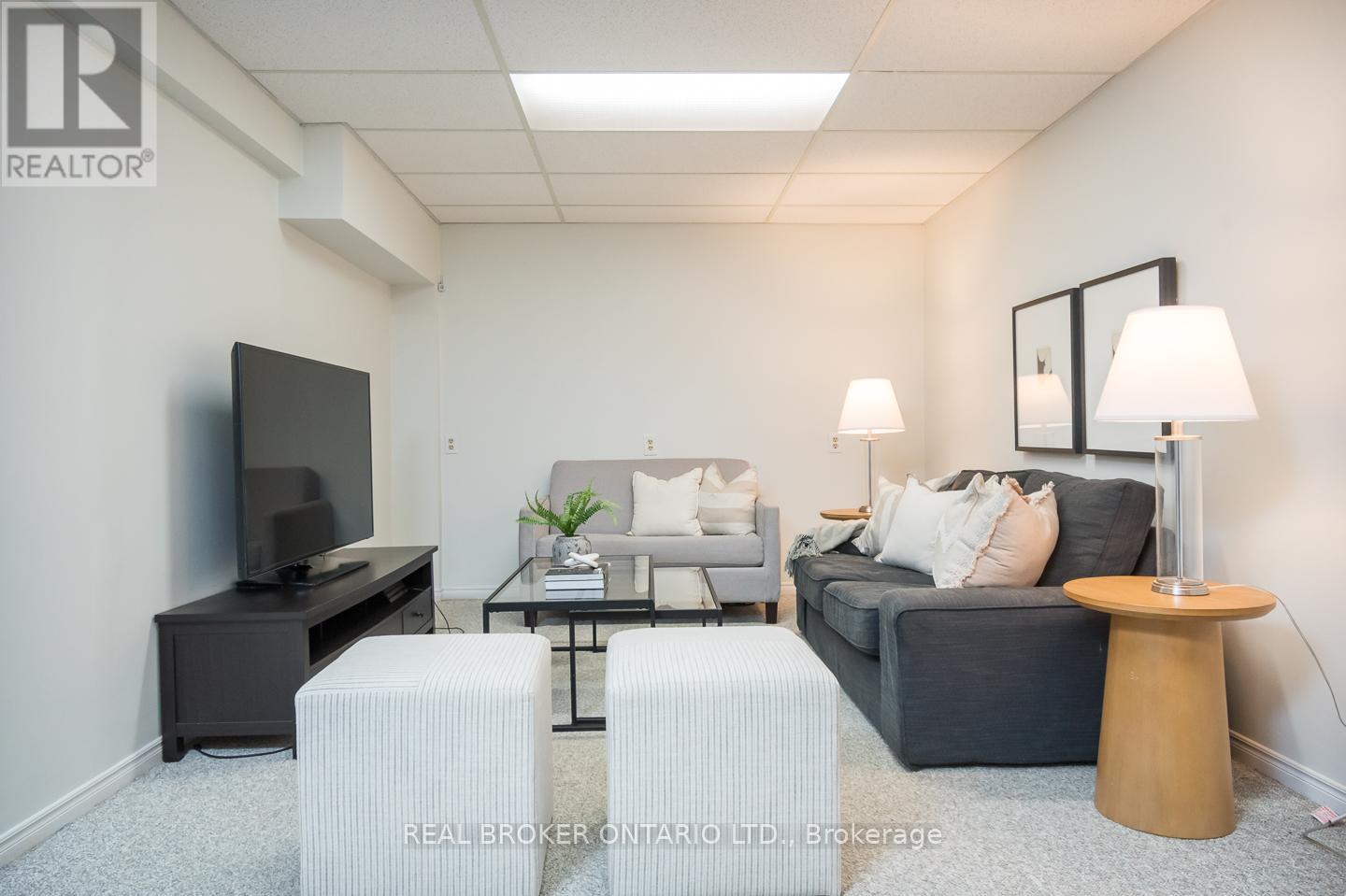 2098 Edgebank Court, Burlington, Ontario  L7M 2S9 - Photo 35 - W13046382