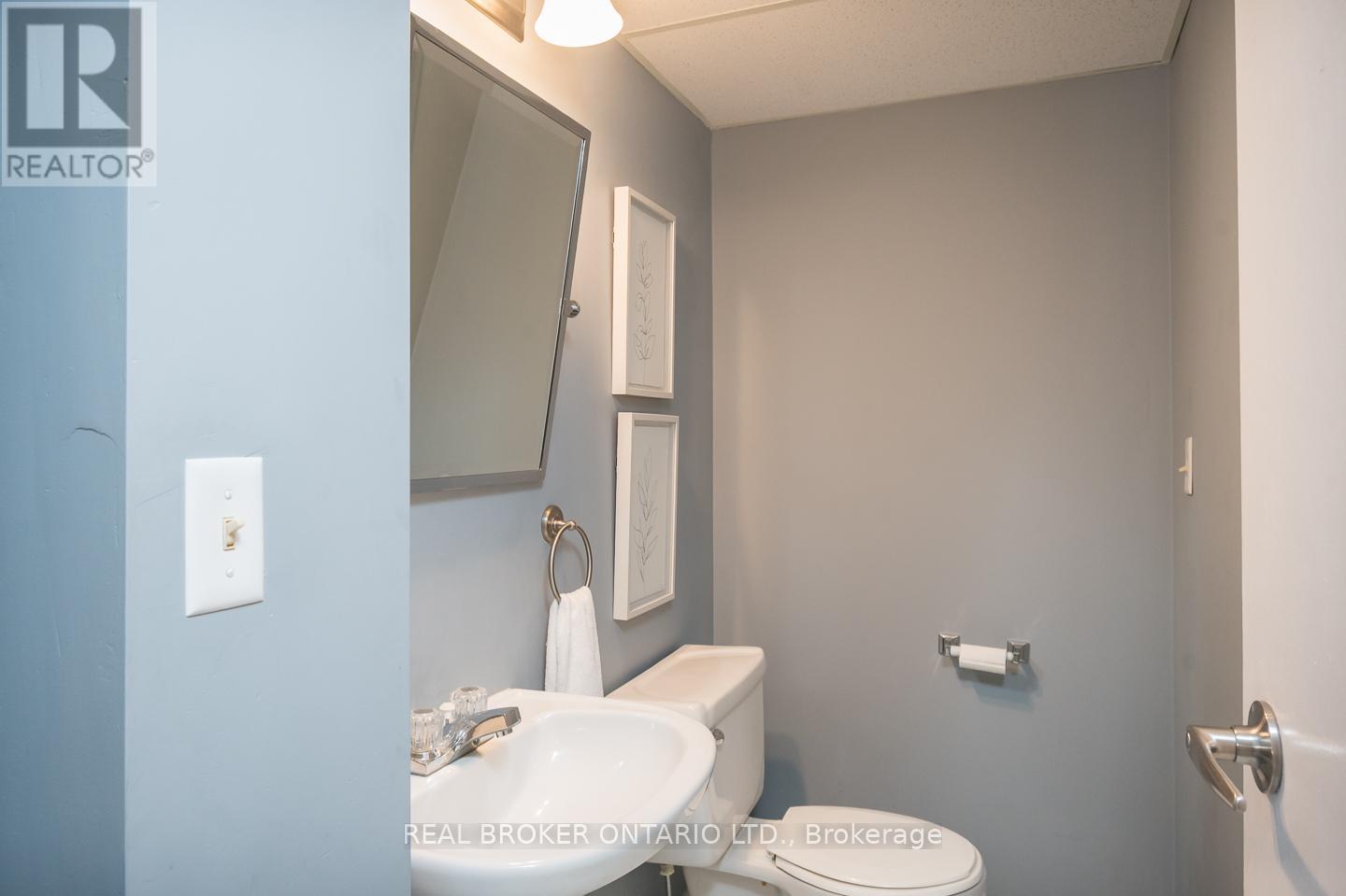 2098 Edgebank Court, Burlington, Ontario  L7M 2S9 - Photo 36 - W13046382