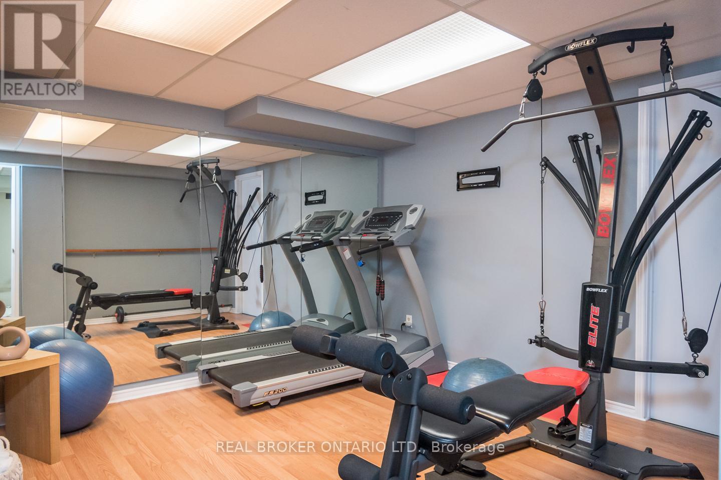 2098 Edgebank Court, Burlington, Ontario  L7M 2S9 - Photo 37 - W13046382