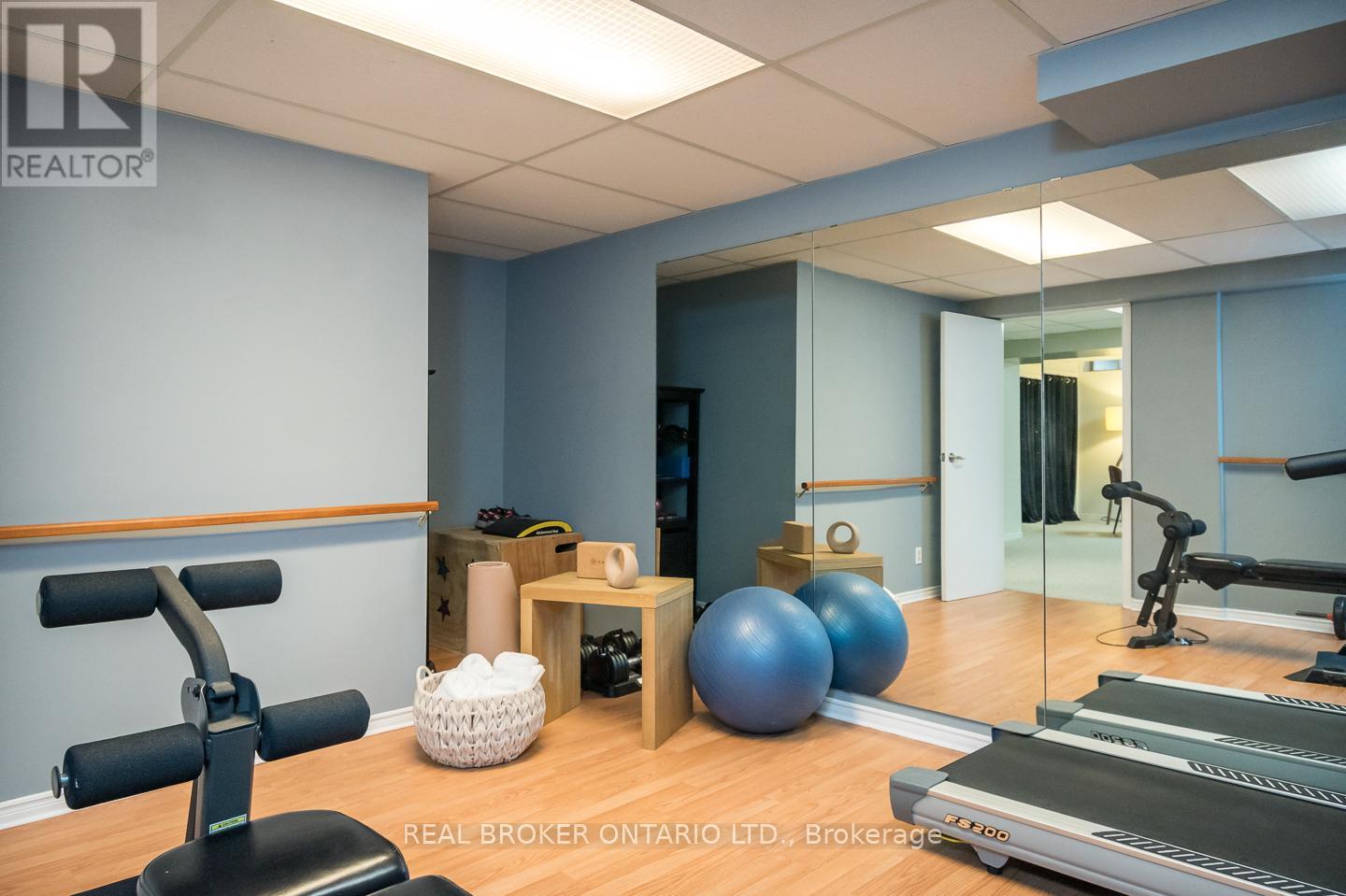 2098 Edgebank Court, Burlington, Ontario  L7M 2S9 - Photo 38 - W13046382