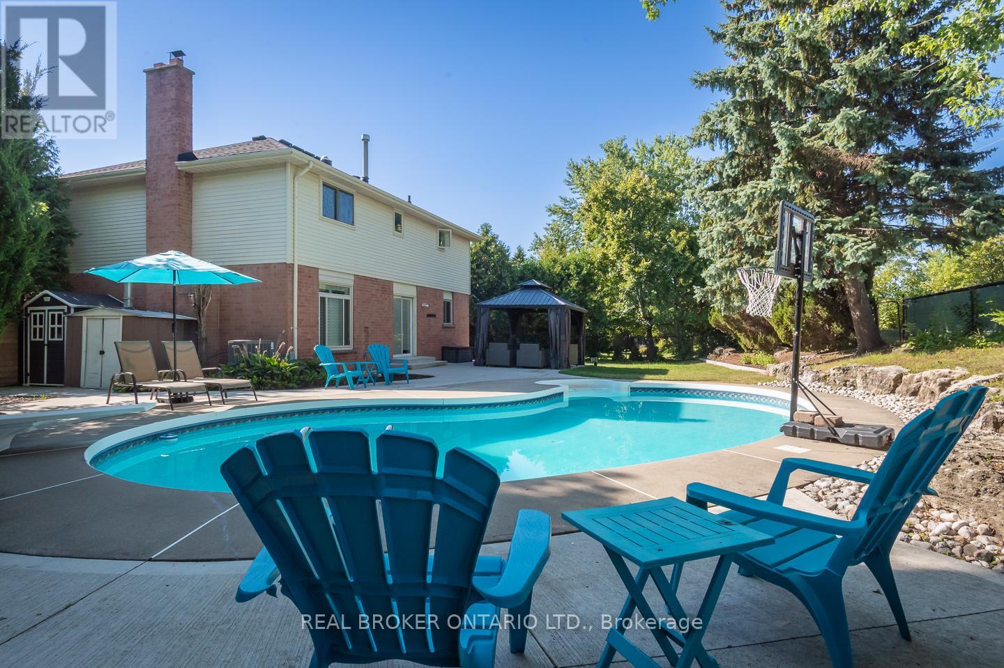 2098 Edgebank Court, Burlington, Ontario  L7M 2S9 - Photo 41 - W13046382