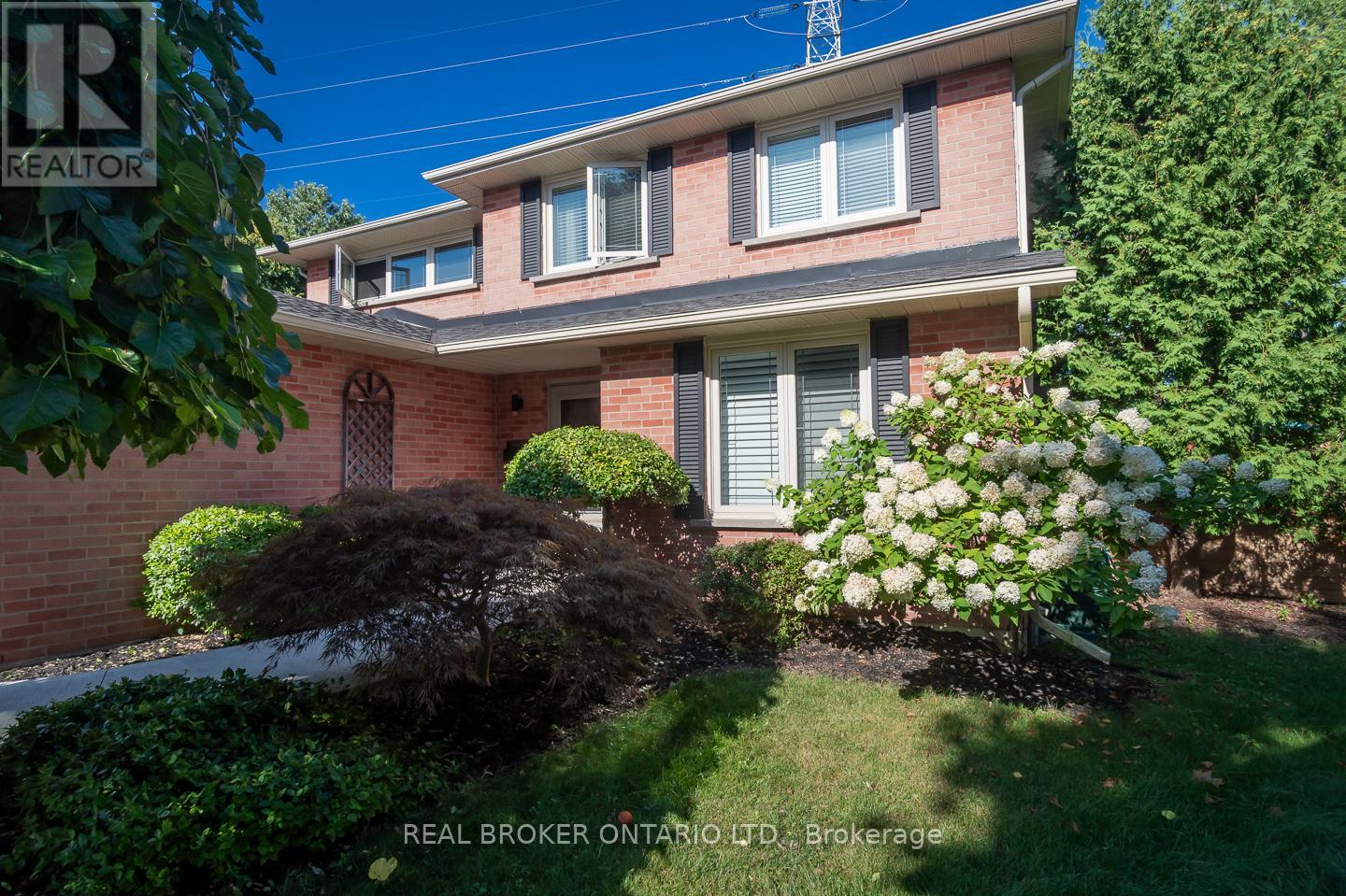 2098 Edgebank Court, Burlington, Ontario  L7M 2S9 - Photo 43 - W13046382