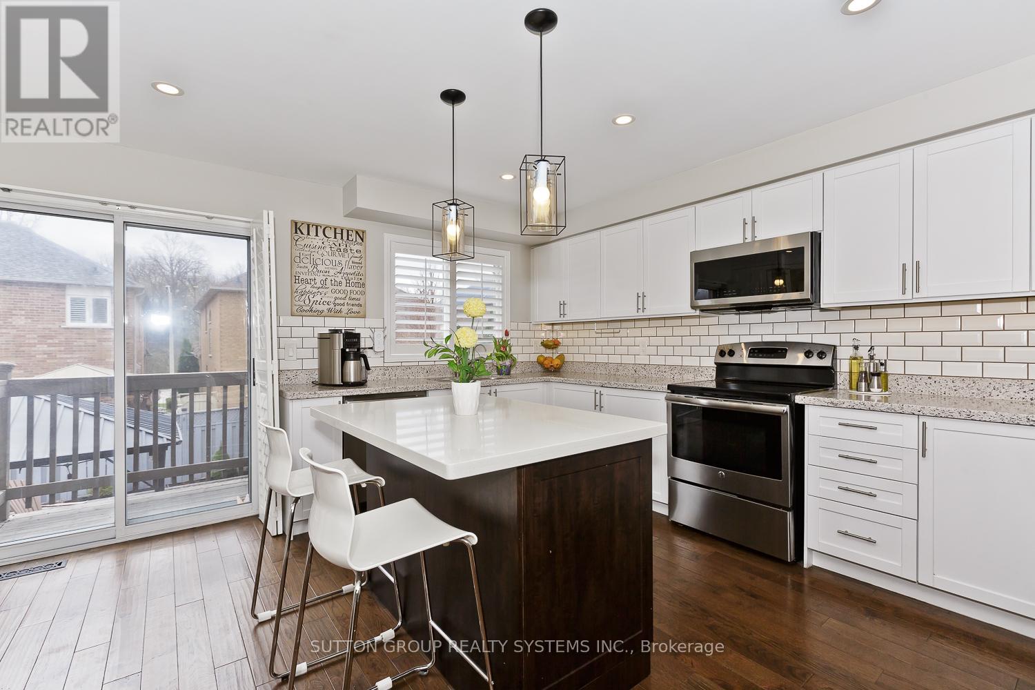 220 Pettigrew Trail, Milton, Ontario  L9T 5X6 - Photo 10 - W13046416