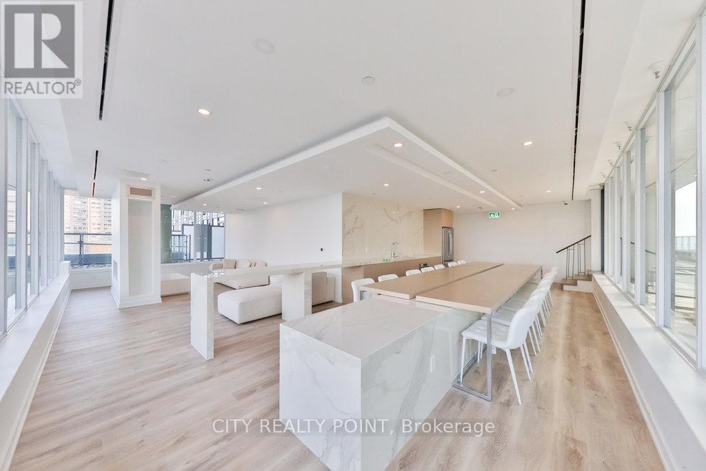 2204 - 370 Martha Street, Burlington, Ontario  L7R 0G9 - Photo 37 - W13046448