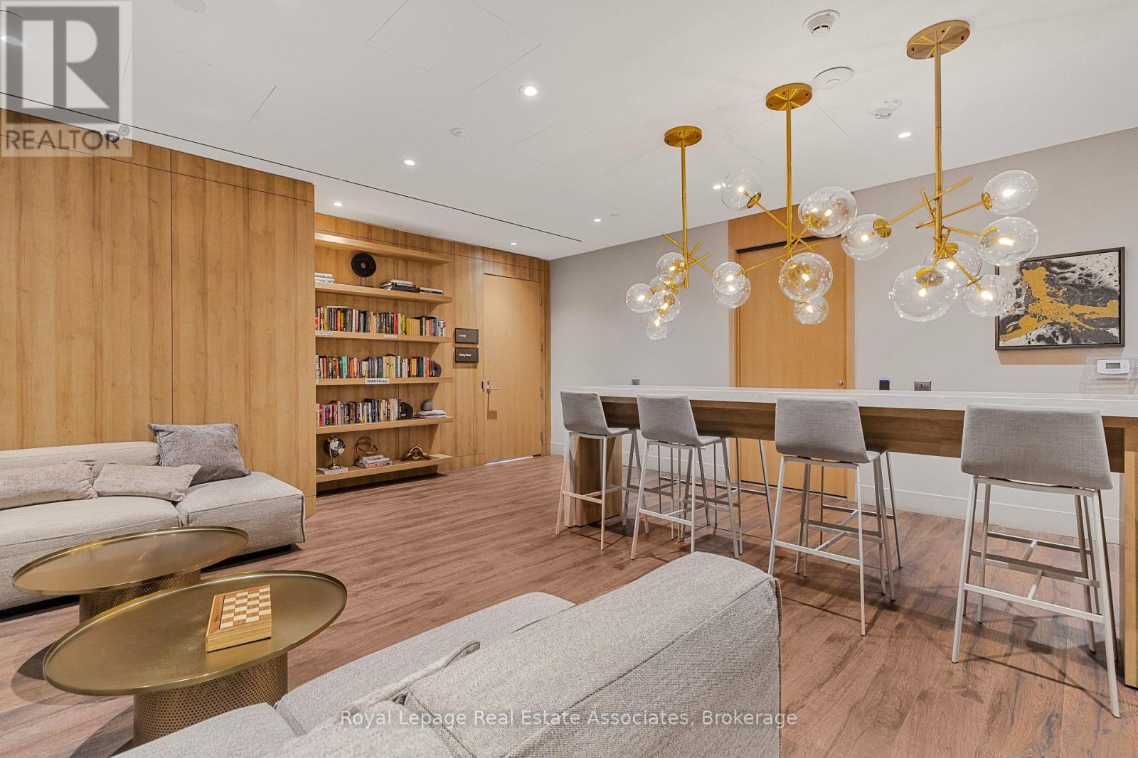 805 - 21 Park Street E, Mississauga, Ontario  L5G 0C2 - Photo 19 - W13046450