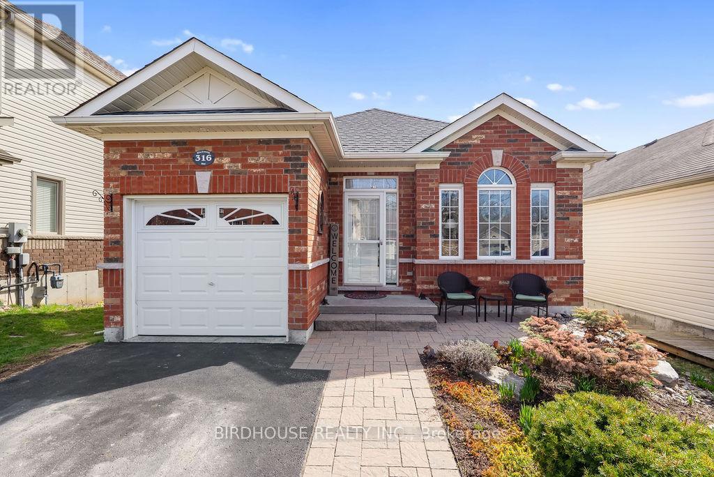 316 Blacksmith Way, Peterborough, Ontario  K9L 0B5 - Photo 2 - X13046494