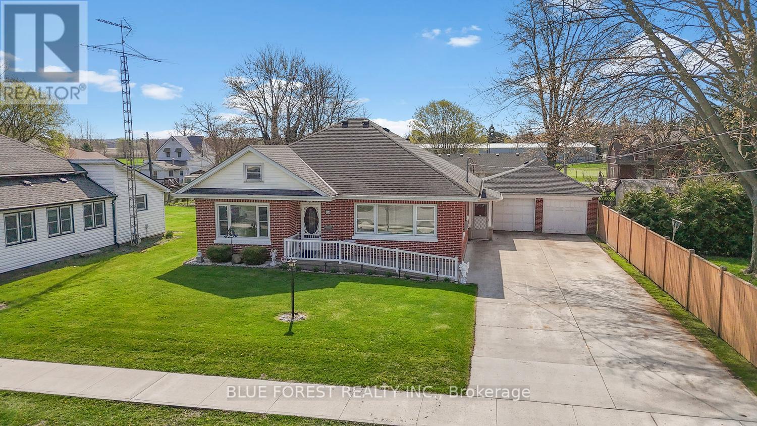 154 CHESTNUT STREET, West Elgin, Ontario