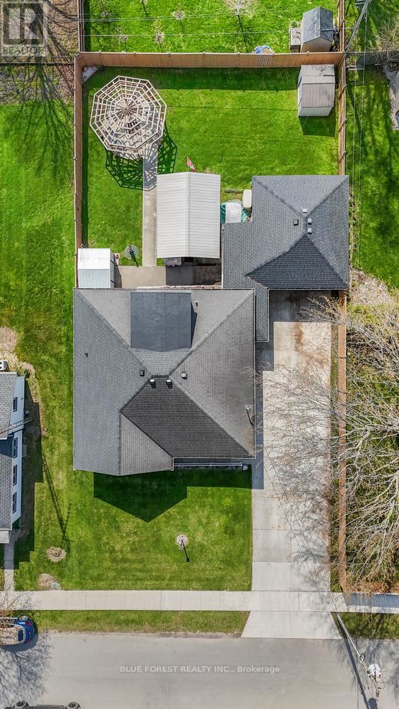 154 Chestnut Street, West Elgin, Ontario  N0L 2P0 - Photo 45 - X13046490