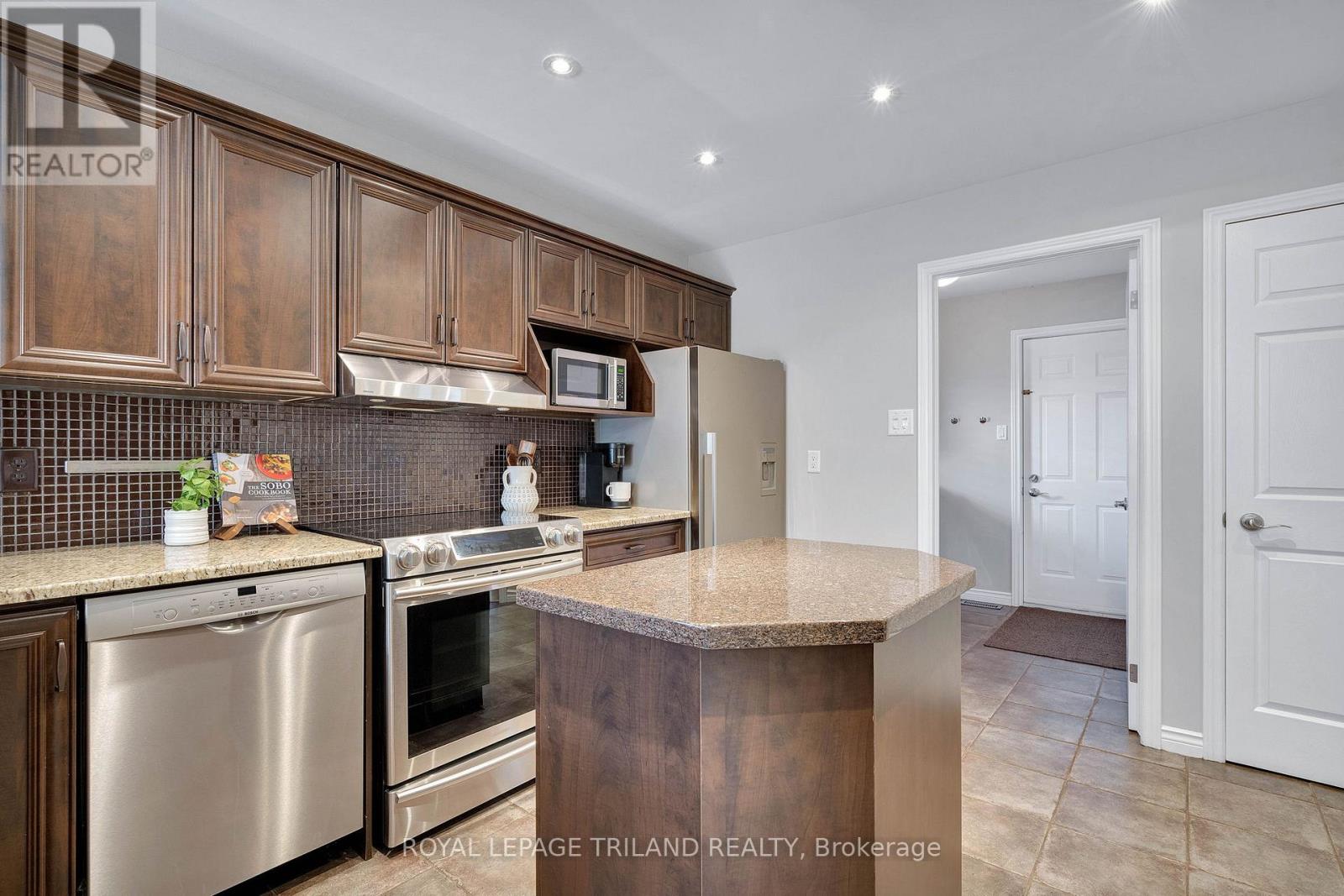 299 Ambleside Drive, London North, Ontario  N6G 4V7 - Photo 17 - X13046498