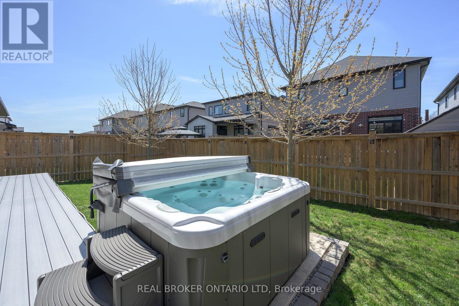 1765 Brayford Avenue, London South, Ontario  N6K 0H4 - Photo 36 - X13046522