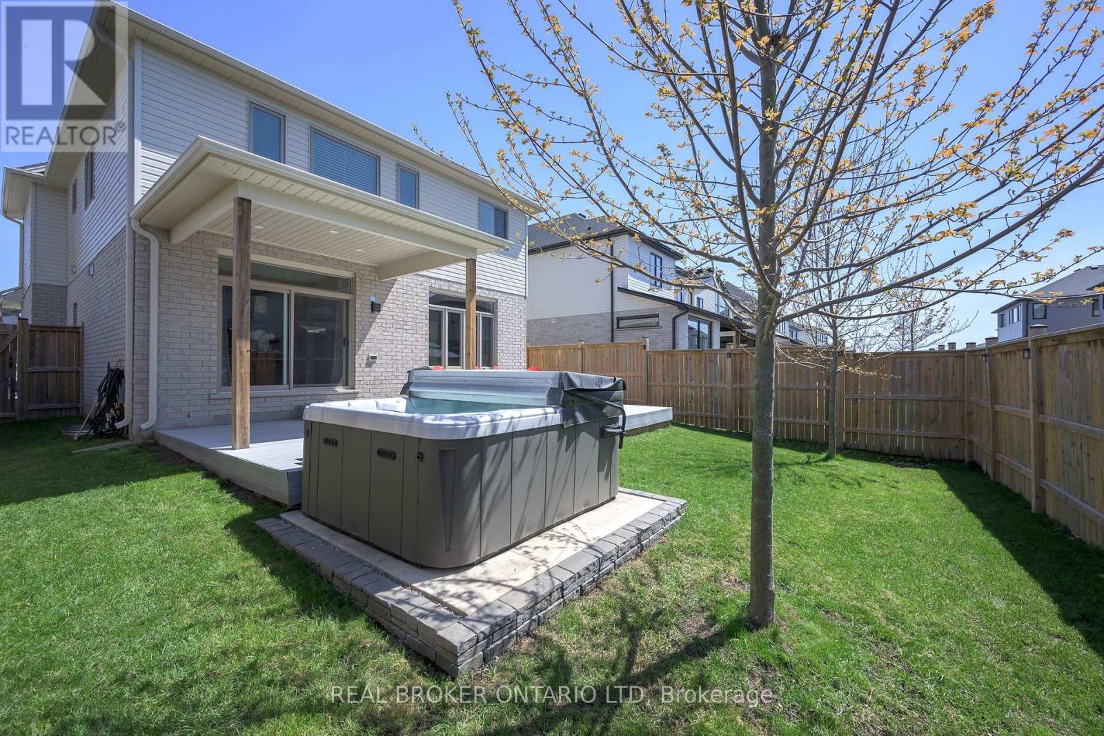 1765 Brayford Avenue, London South, Ontario  N6K 0H4 - Photo 37 - X13046522