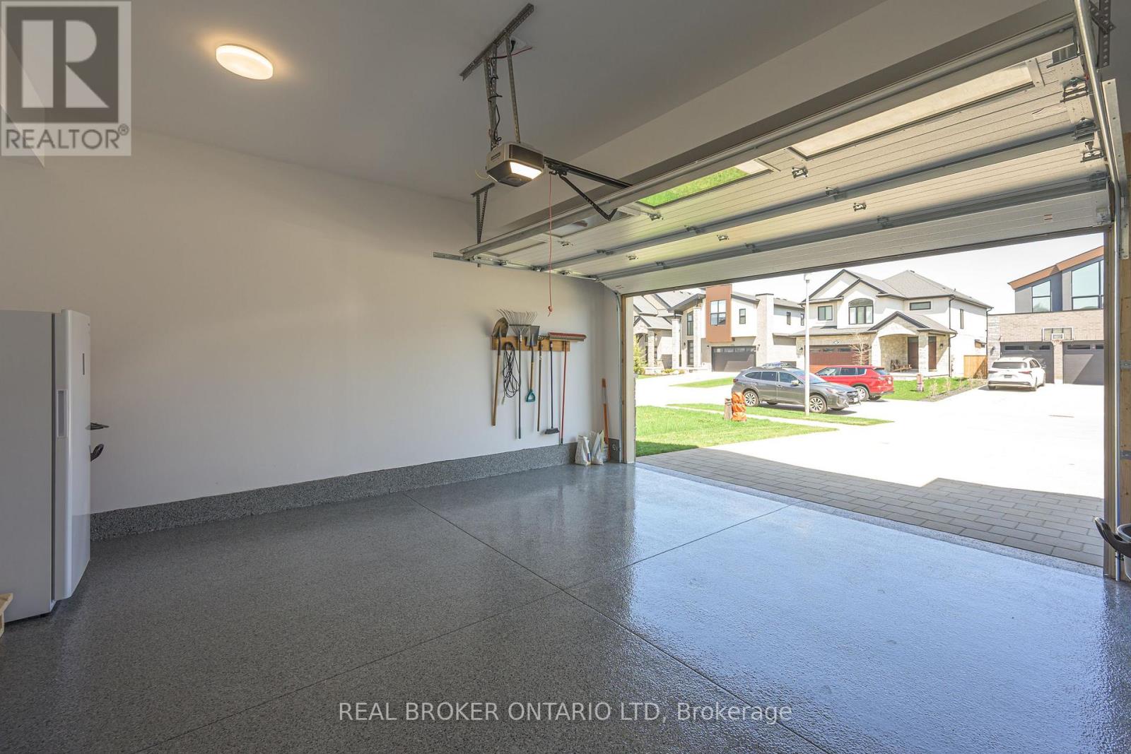 1765 Brayford Avenue, London South, Ontario  N6K 0H4 - Photo 42 - X13046522