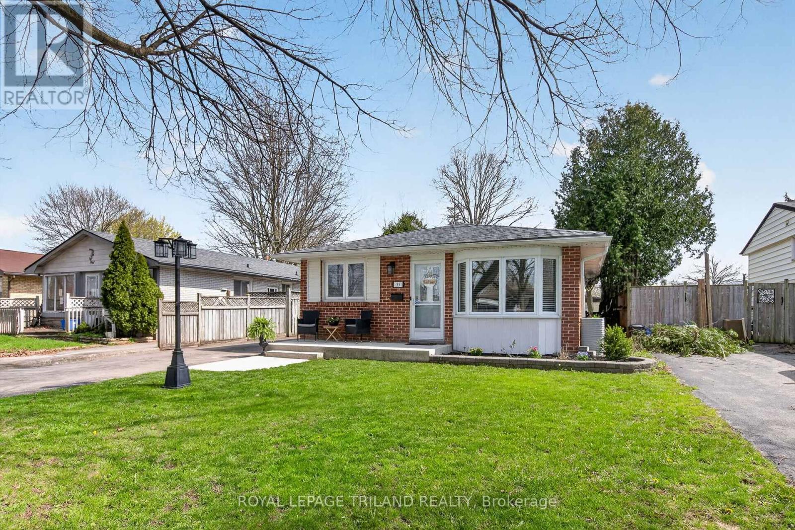 33 Buchan Road, London East, Ontario  N5V 1K9 - Photo 2 - X13046528