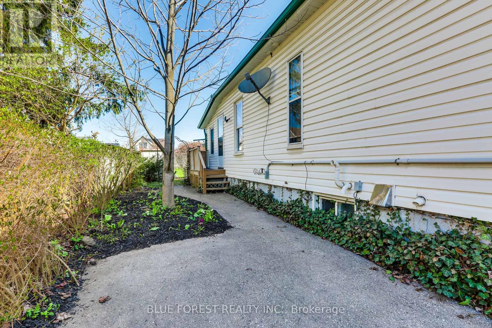 960 Hackett Street, London East, Ontario  N5Z 1M2 - Photo 21 - X13046536