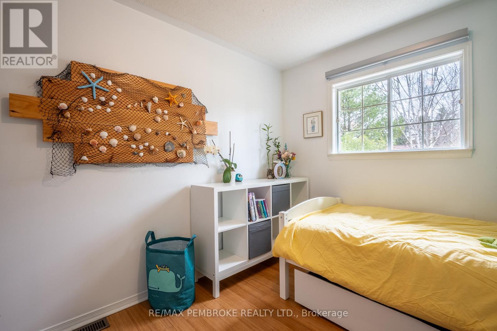 18 Cardinal Crescent, Petawawa, Ontario  K8H 3N9 - Photo 32 - X13046492