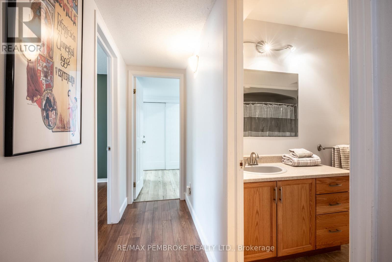 18 Cardinal Crescent, Petawawa, Ontario  K8H 3N9 - Photo 37 - X13046492