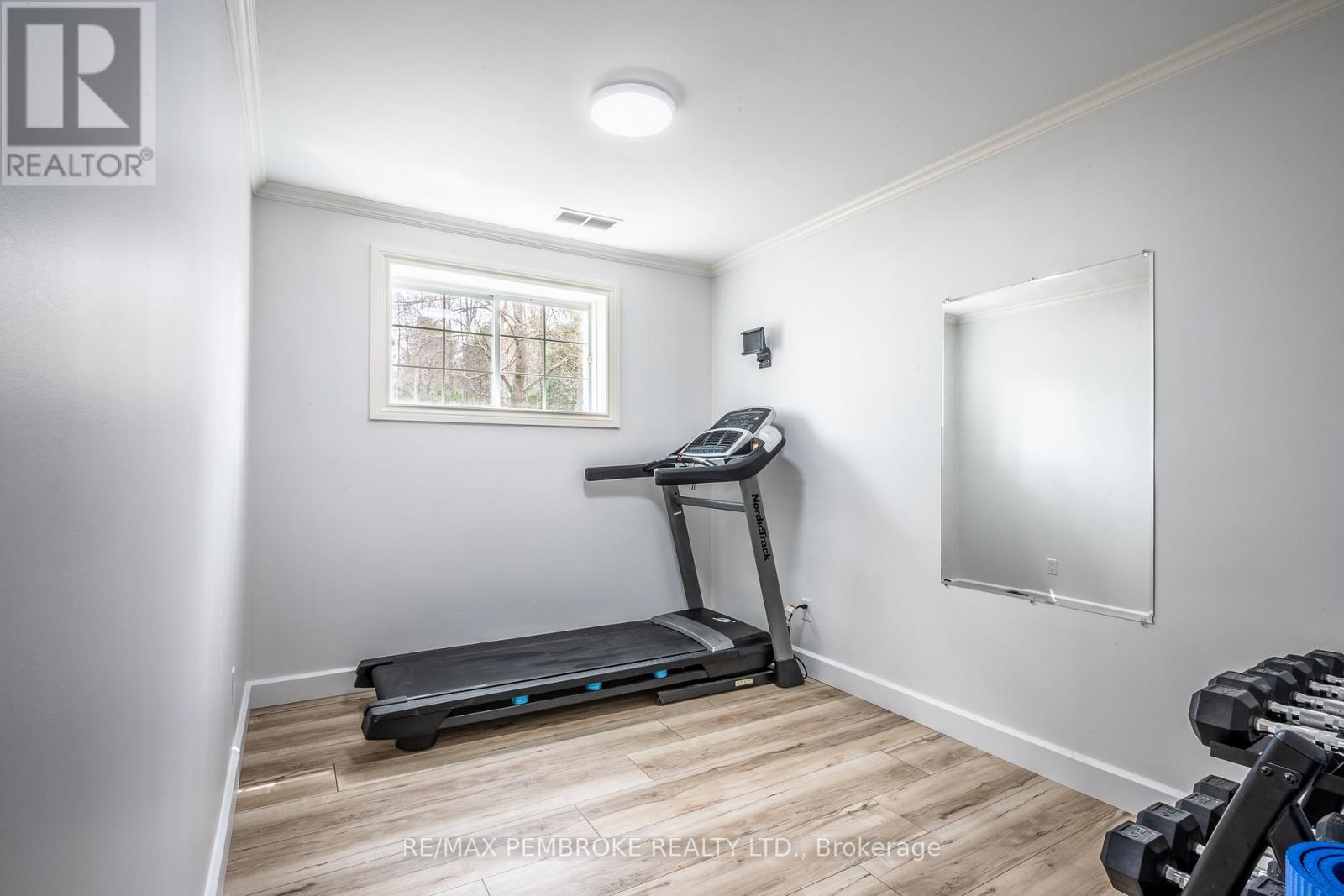 18 Cardinal Crescent, Petawawa, Ontario  K8H 3N9 - Photo 43 - X13046492