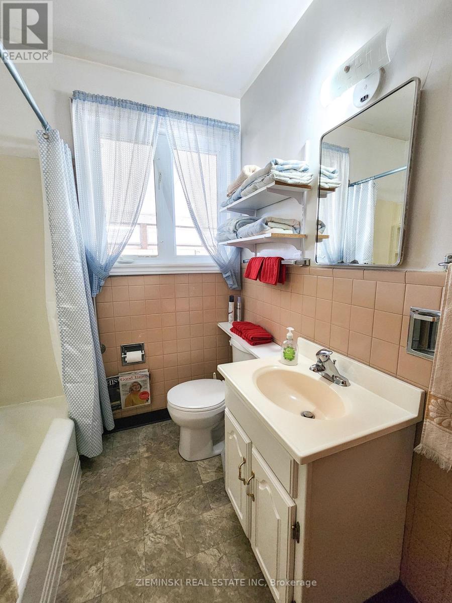 120 Picadilly Circle, Iroquois Falls, Ontario  P0K 1E0 - Photo 17 - T13046542