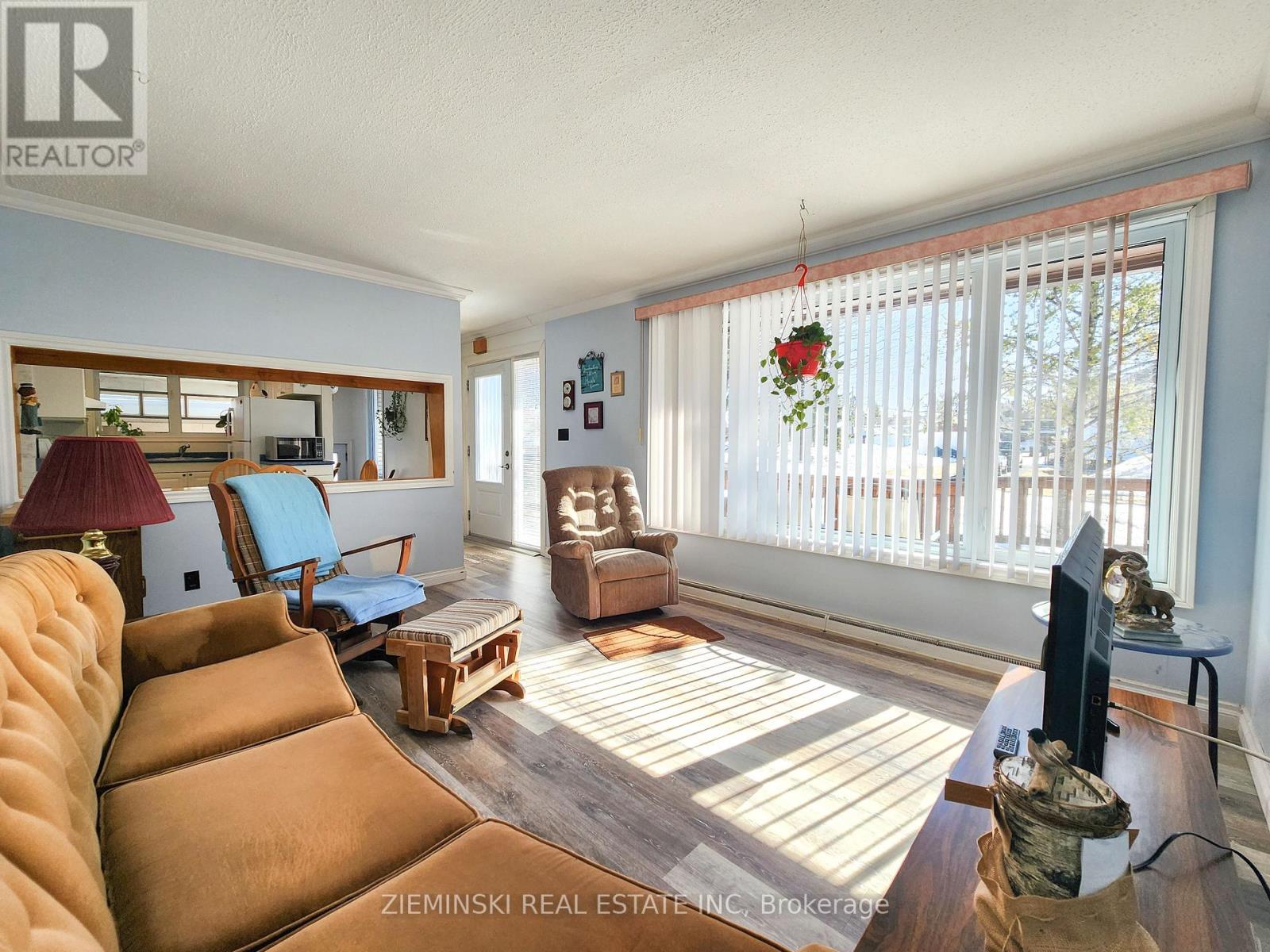 120 Picadilly Circle, Iroquois Falls, Ontario  P0K 1E0 - Photo 2 - T13046542