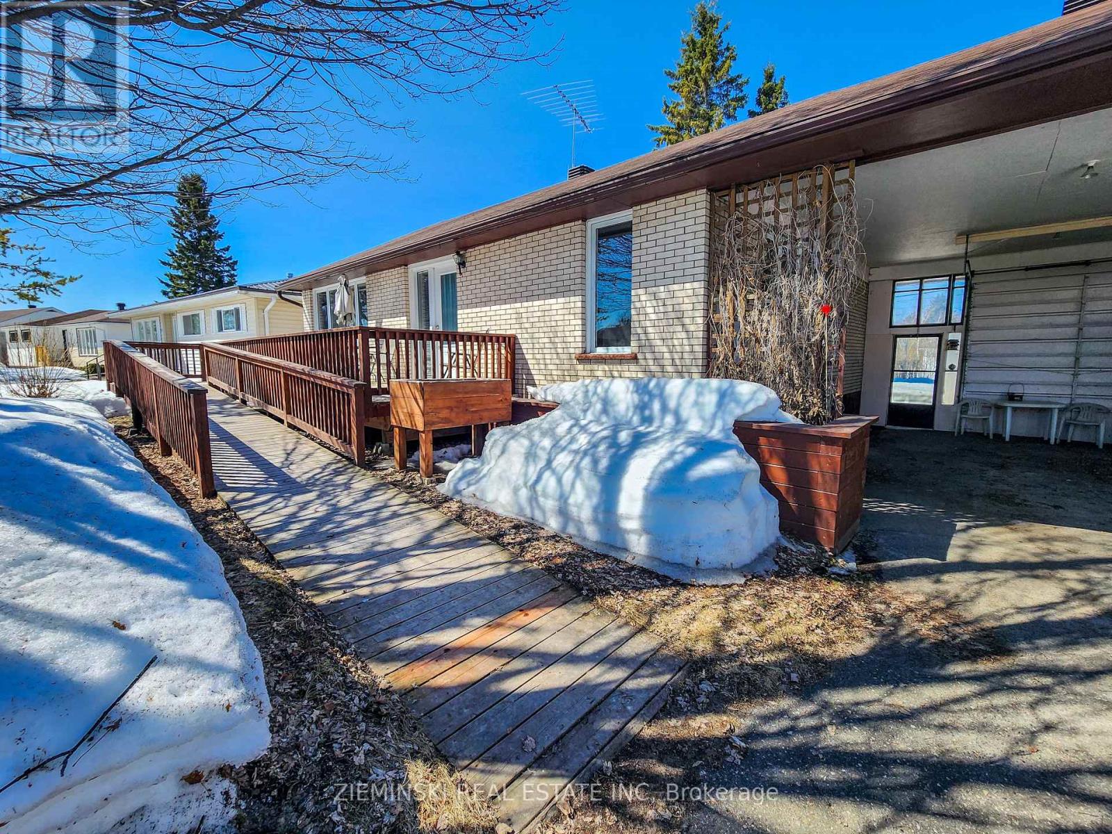 120 Picadilly Circle, Iroquois Falls, Ontario  P0K 1E0 - Photo 27 - T13046542