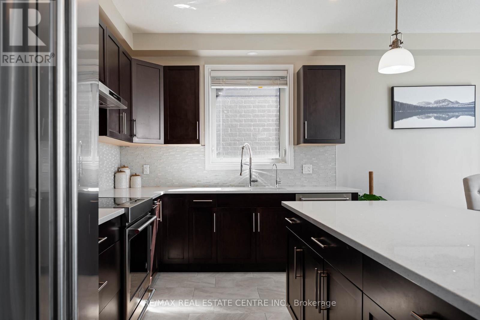 6 Sparrow Crescent, East Luther Grand Valley, Ontario  L9W 7P2 - Photo 11 - X13046392