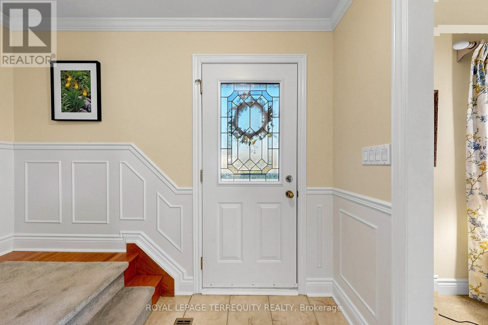 717 Westwood Drive, Cobourg, Ontario  K9A 4N3 - Photo 3 - X13046468