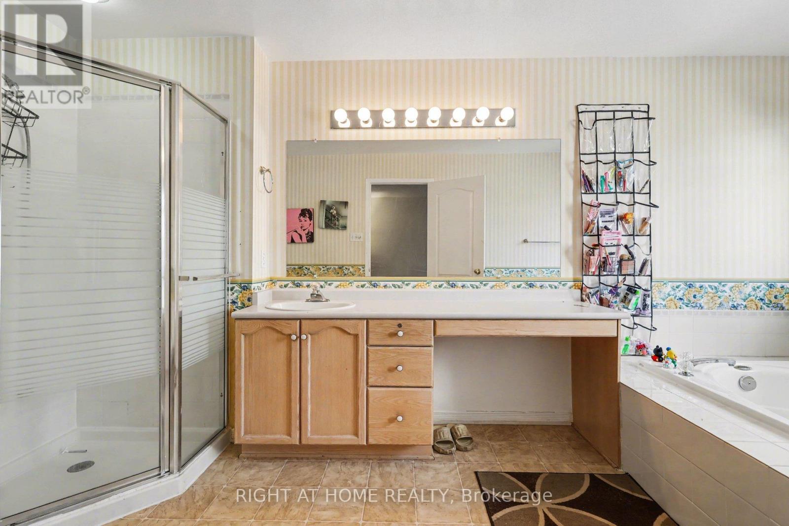 52 Scarlet Court, Ottawa, Ontario  K1T 3R5 - Photo 14 - X13046480