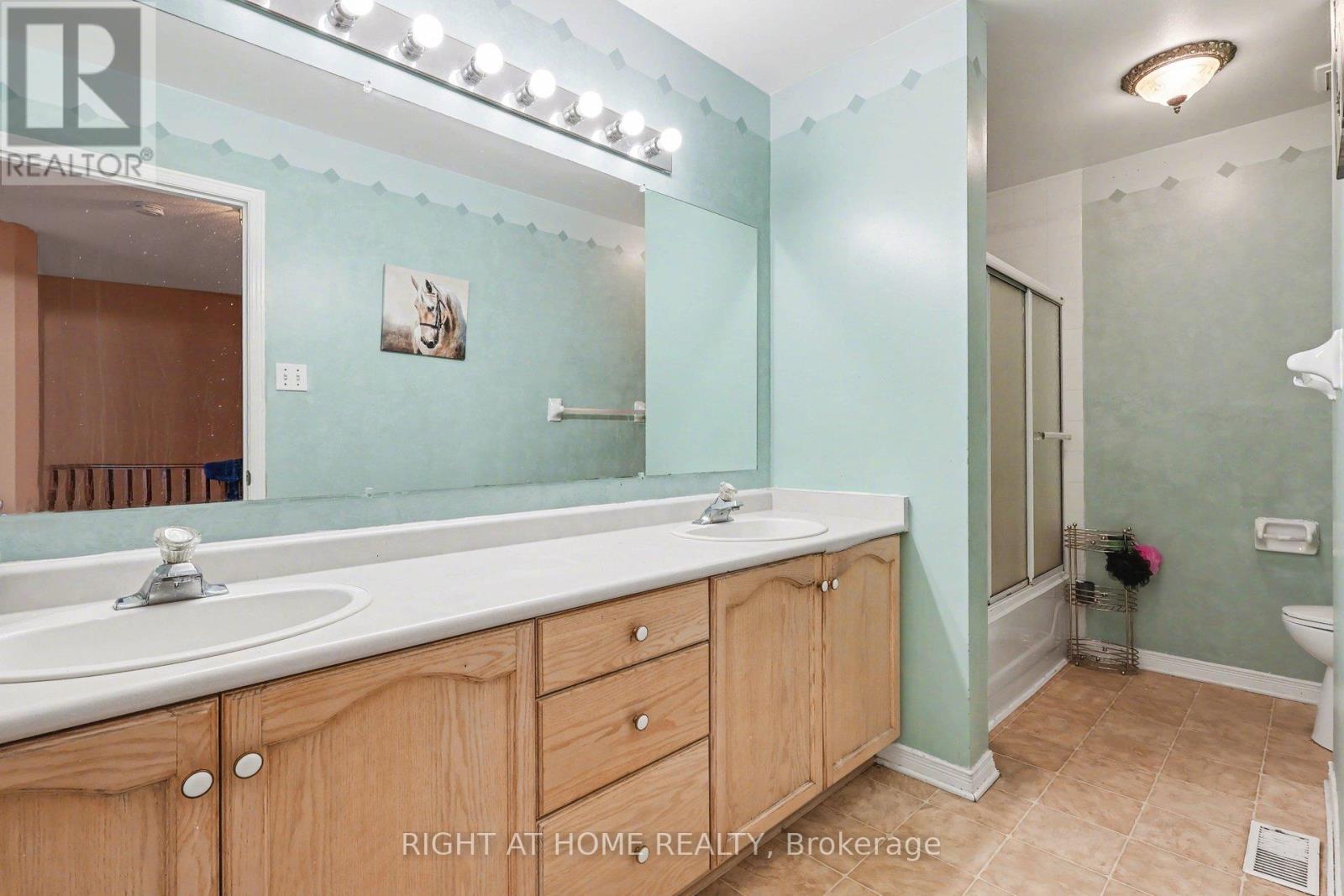 52 Scarlet Court, Ottawa, Ontario  K1T 3R5 - Photo 17 - X13046480