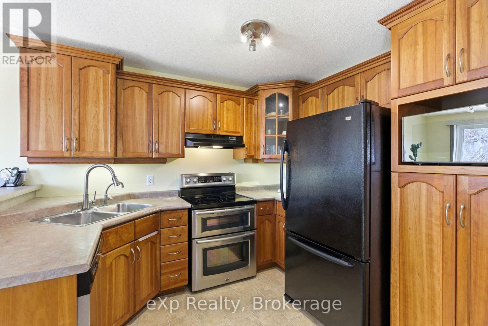 66 Long Drive, Stratford, Ontario  N5A 8B5 - Photo 15 - X13046530