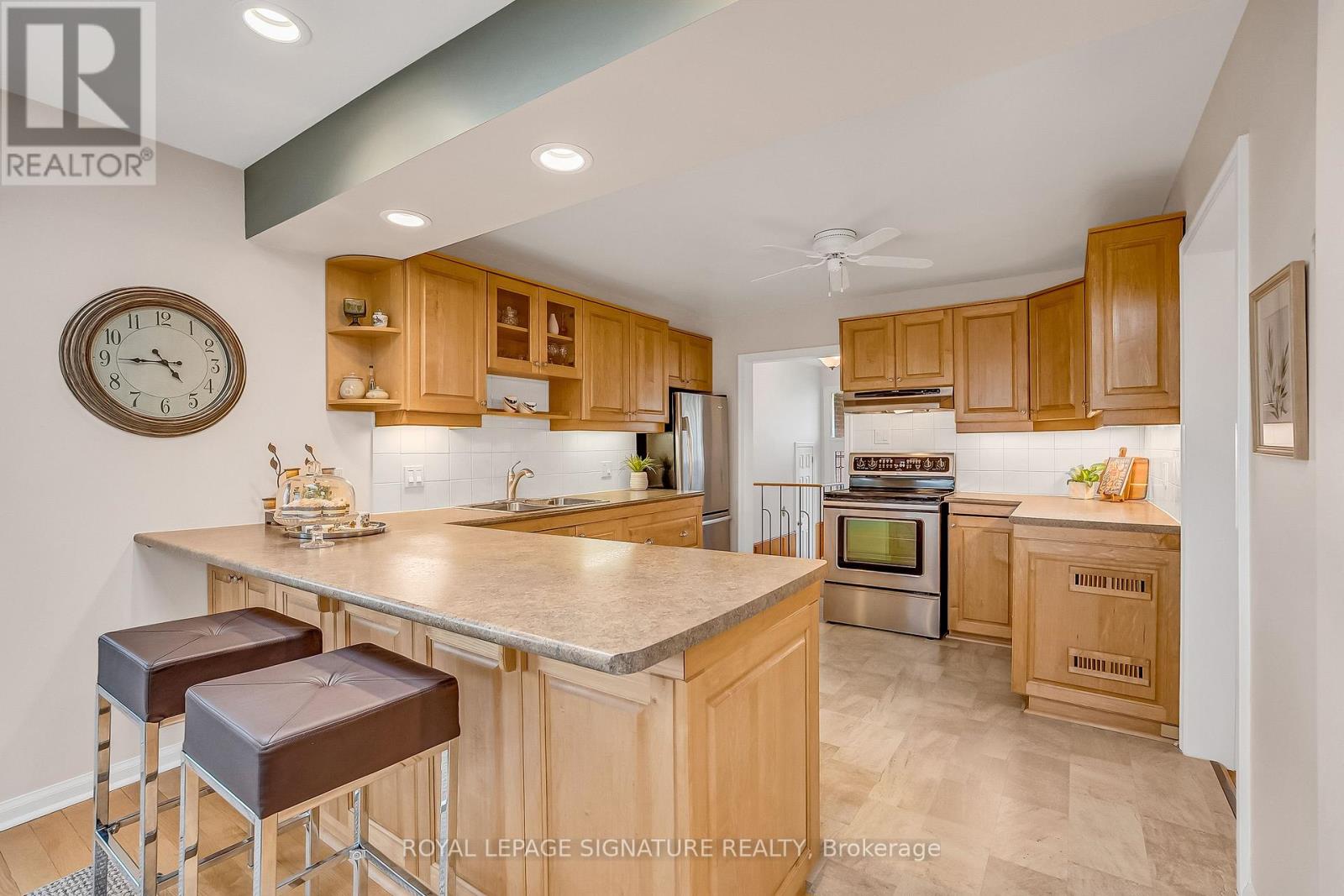 34 Tufton Crescent, Toronto, Ontario  M4A 2E3 - Photo 10 - C13046482