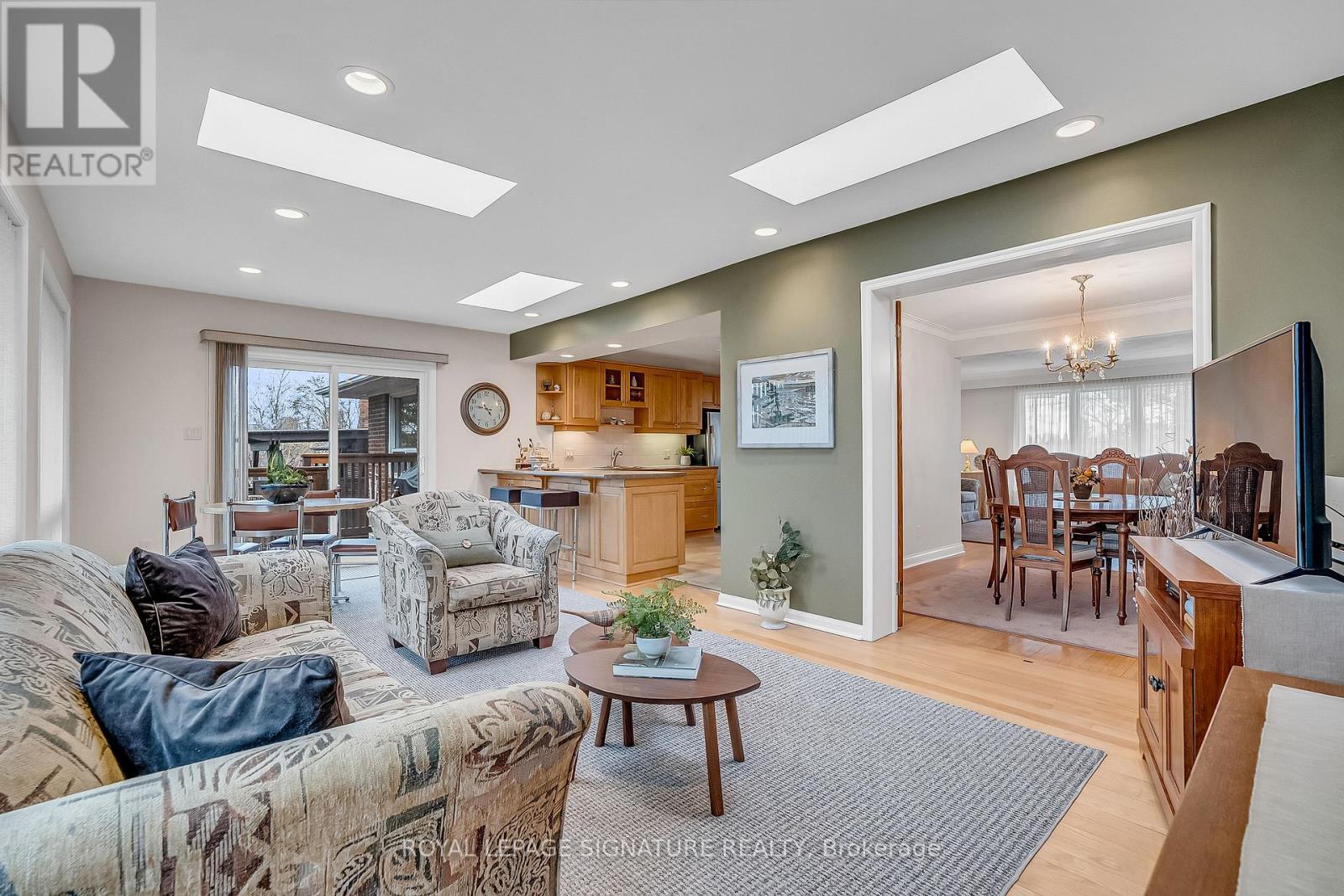 34 Tufton Crescent, Toronto, Ontario  M4A 2E3 - Photo 18 - C13046482