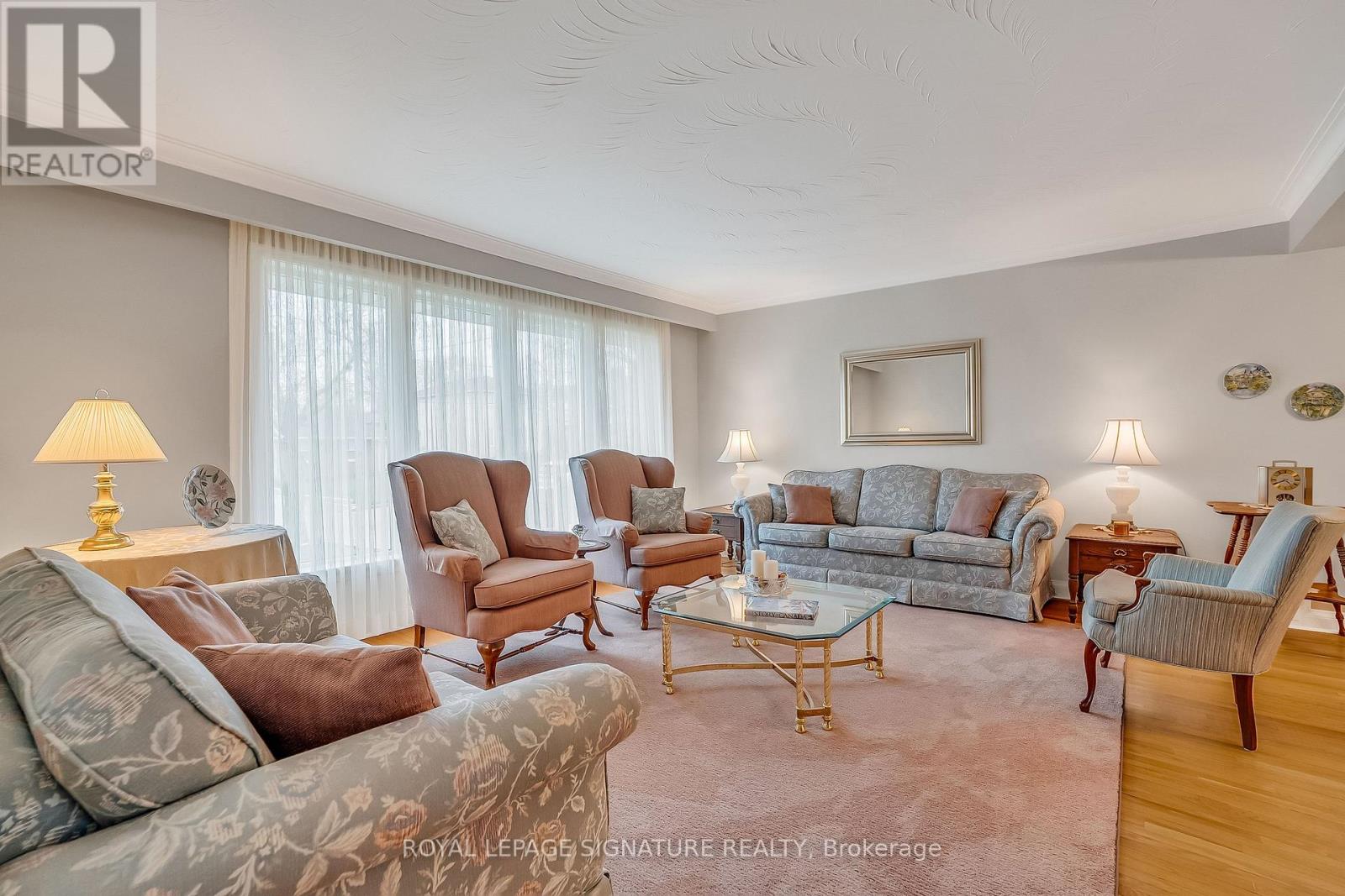 34 Tufton Crescent, Toronto, Ontario  M4A 2E3 - Photo 5 - C13046482