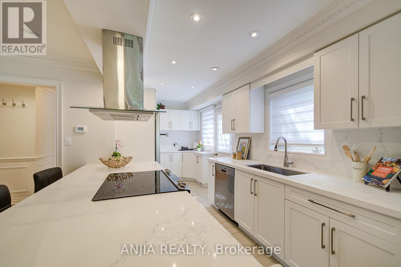 78 Baywood Court, Markham (Royal Orchard), Ontario  L3T 5W3 - Photo 12 - N13046504