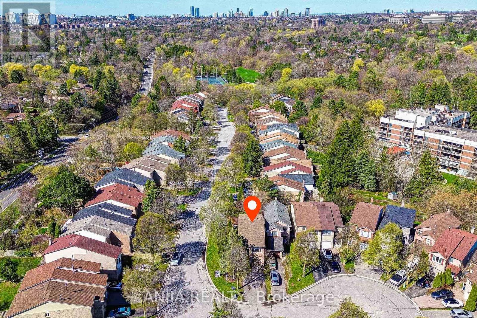 78 Baywood Court, Markham (Royal Orchard), Ontario  L3T 5W3 - Photo 2 - N13046504