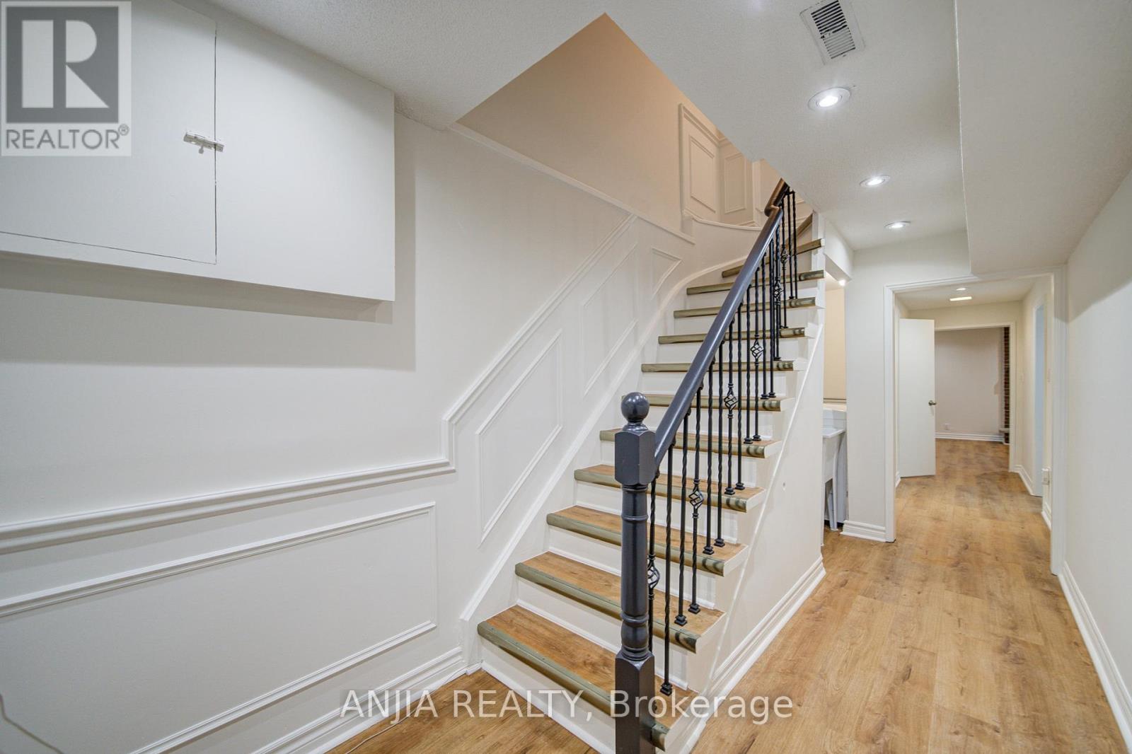 78 Baywood Court, Markham (Royal Orchard), Ontario  L3T 5W3 - Photo 38 - N13046504