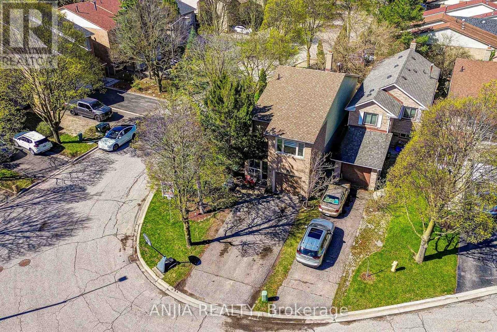 78 Baywood Court, Markham (Royal Orchard), Ontario  L3T 5W3 - Photo 4 - N13046504