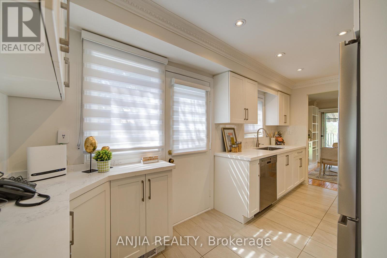 78 Baywood Court, Markham (Royal Orchard), Ontario  L3T 5W3 - Photo 8 - N13046504