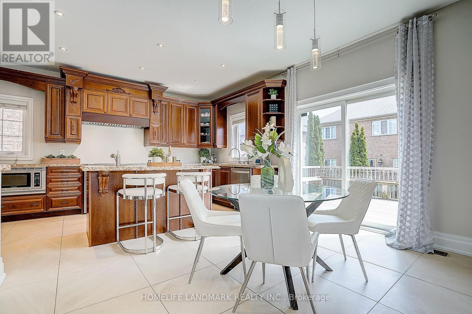 19 Daniel Bram Drive, Vaughan, Ontario  L6A 0L4 - Photo 13 - N13046546