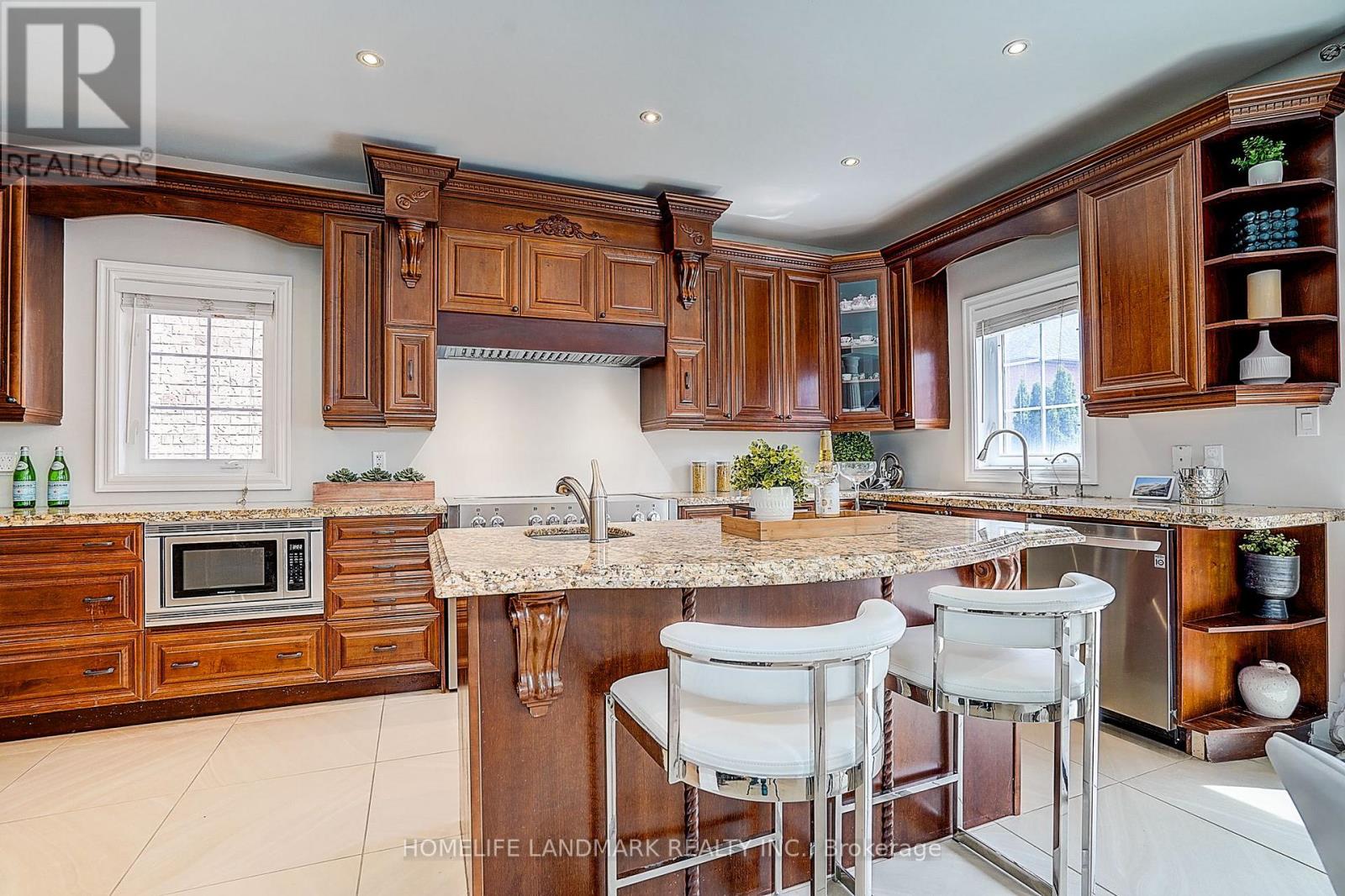 19 Daniel Bram Drive, Vaughan, Ontario  L6A 0L4 - Photo 14 - N13046546