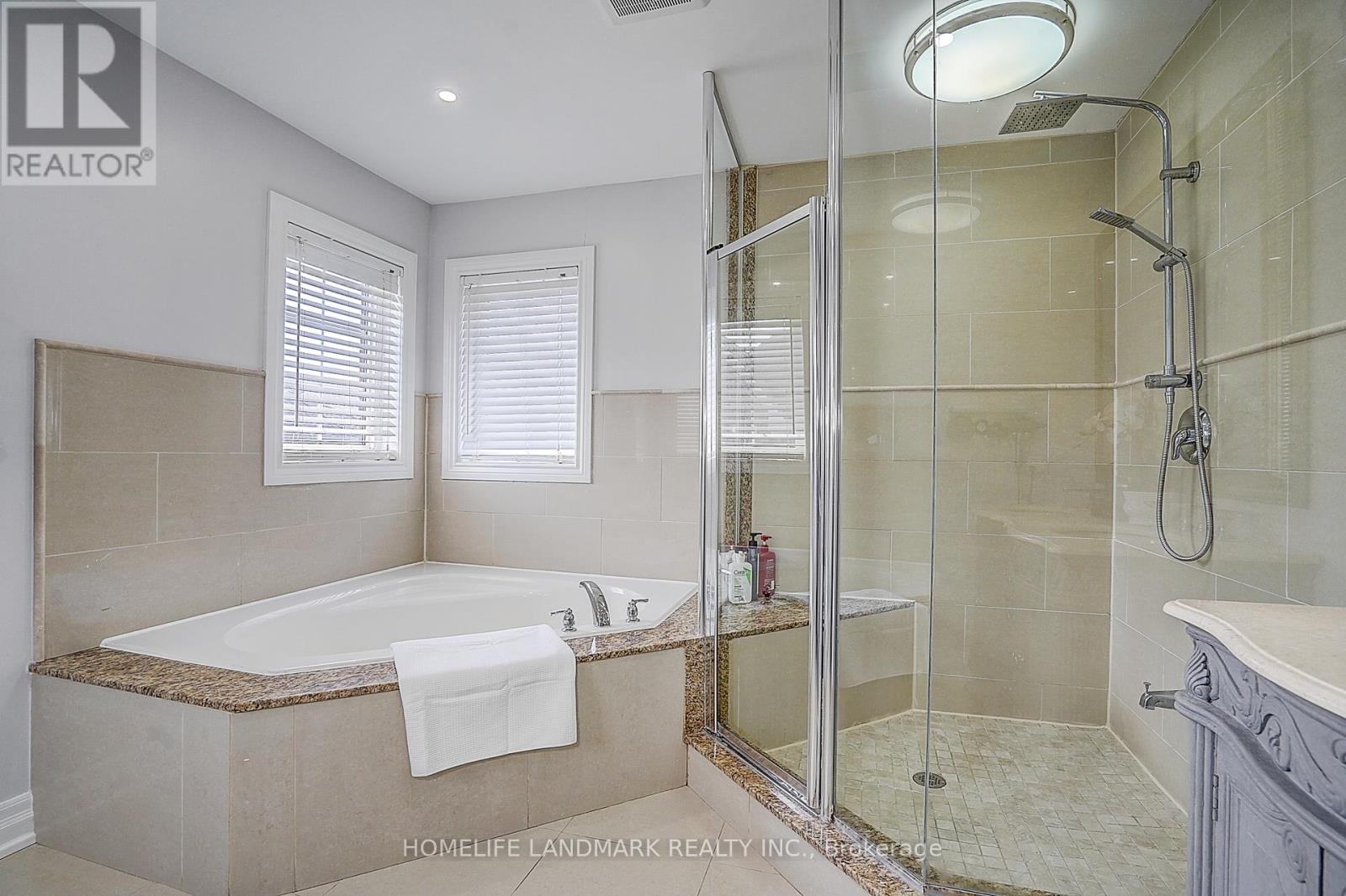 19 Daniel Bram Drive, Vaughan, Ontario  L6A 0L4 - Photo 31 - N13046546