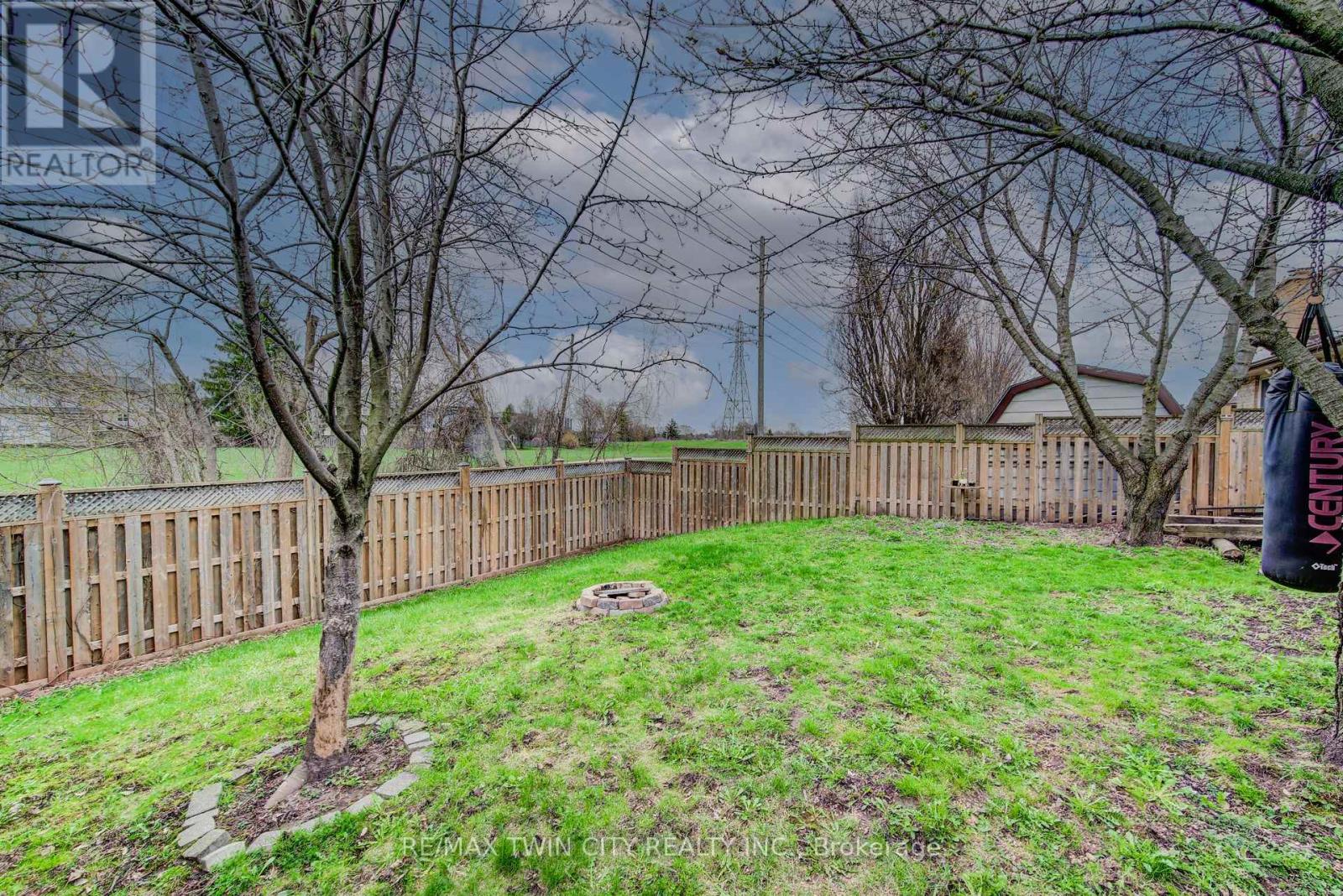 183 Dinison Crescent, Kitchener, Ontario  N2E 2S6 - Photo 30 - X13042352