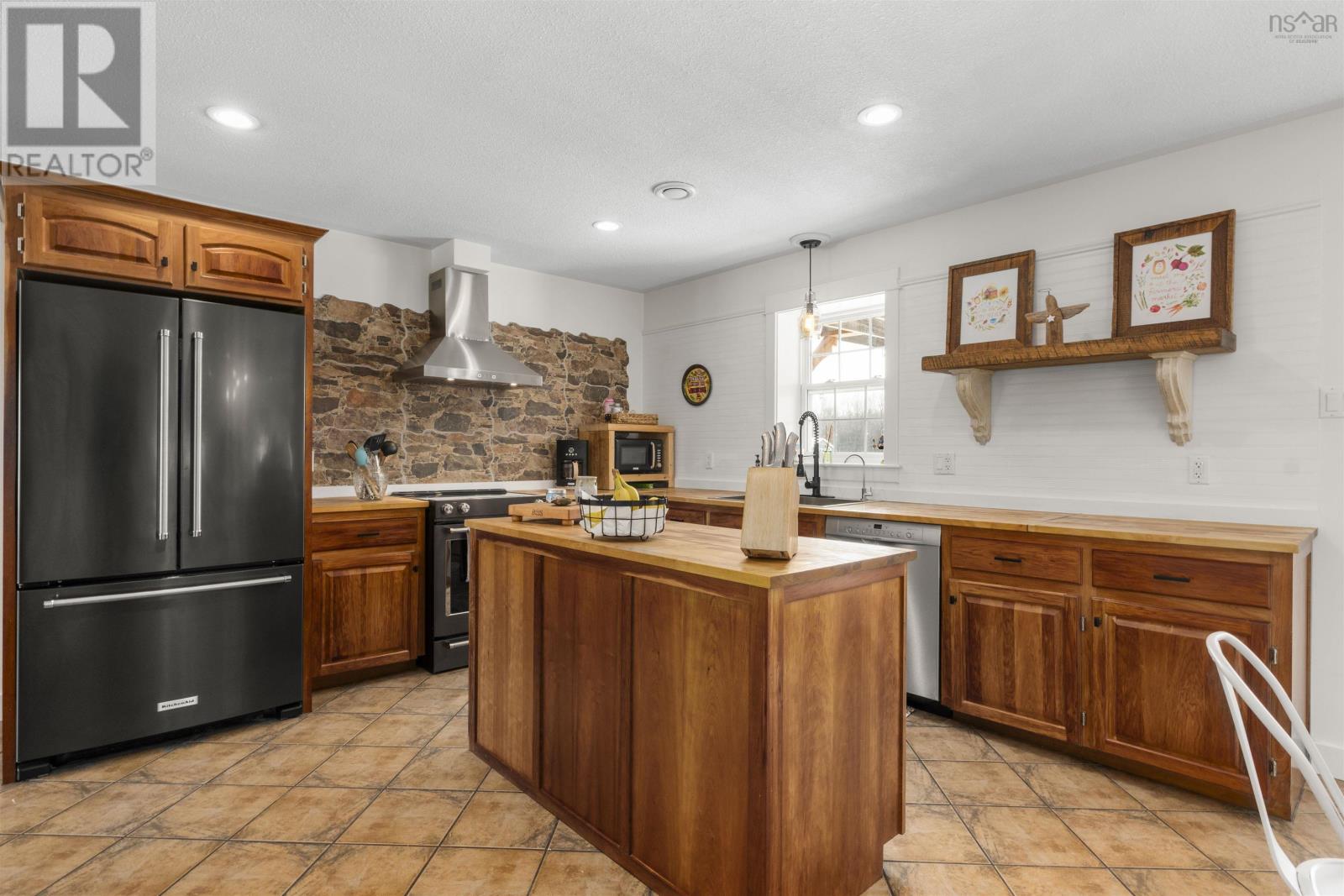 10928 Highway 1, Paradise, Nova Scotia  B0S 1M0 - Photo 9 - 202528199