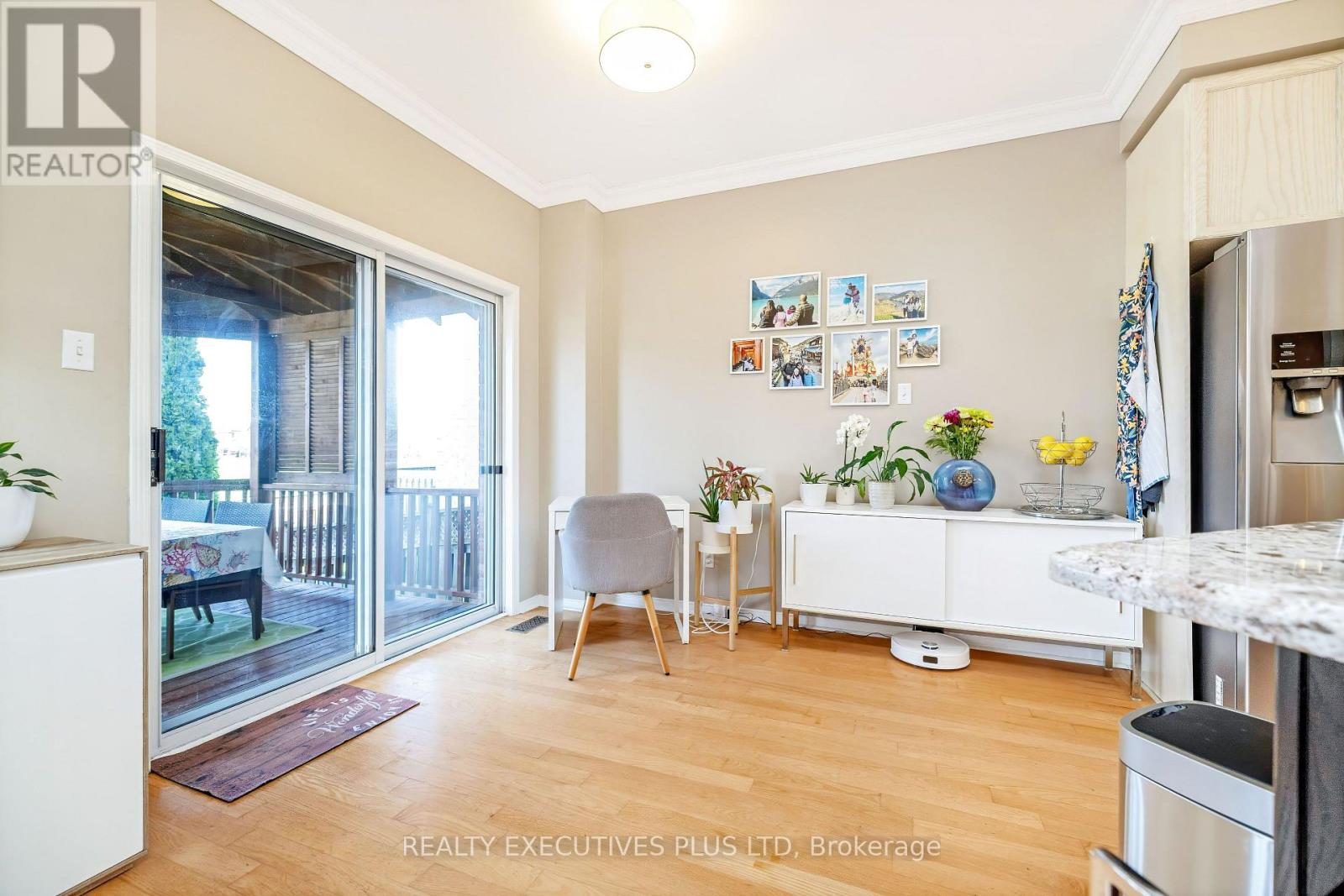 3113 Owls Foot Drive, Mississauga, Ontario  L5M 6T8 - Photo 12 - W13046478