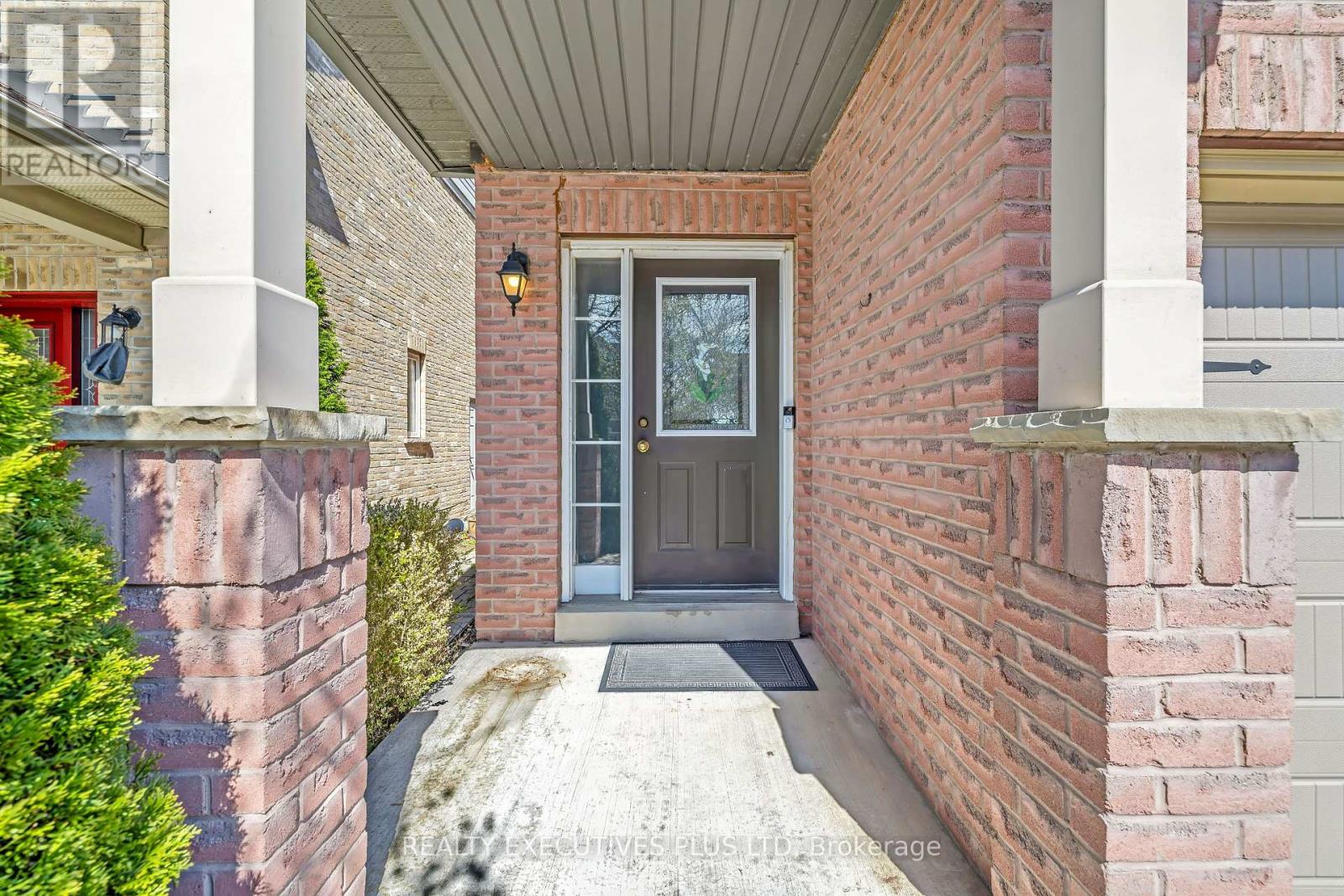 3113 Owls Foot Drive, Mississauga, Ontario  L5M 6T8 - Photo 4 - W13046478